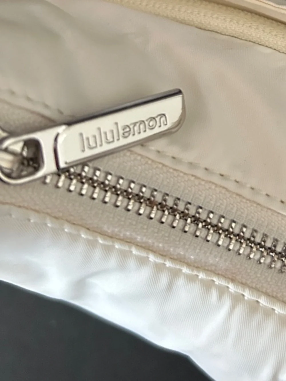 lululemon athletica cream shoulder